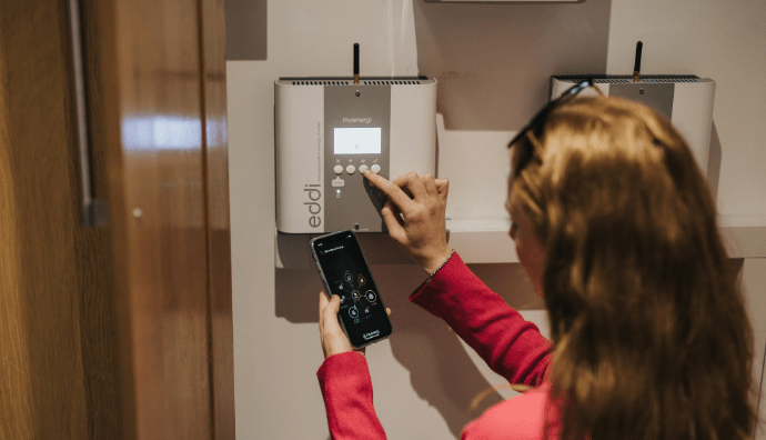 Eddi met wifi (zonnestroom omleider) - Slimmelaadpunt.nl